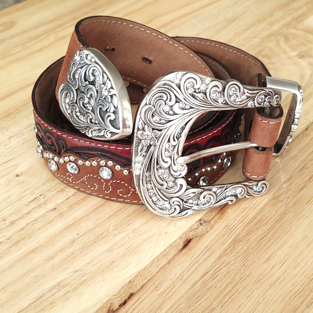 Kaitlyn Crystal Tony Lama Belt